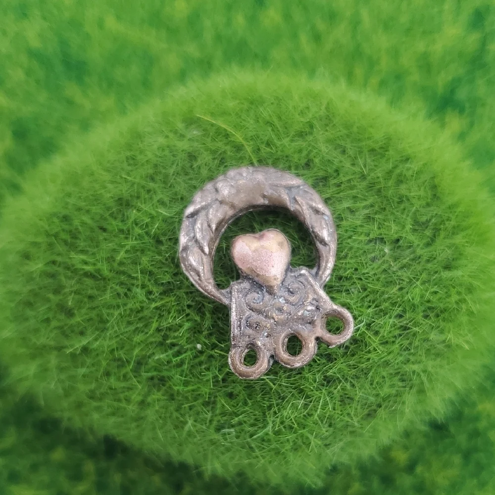 Heirloom Heart Pendant P313